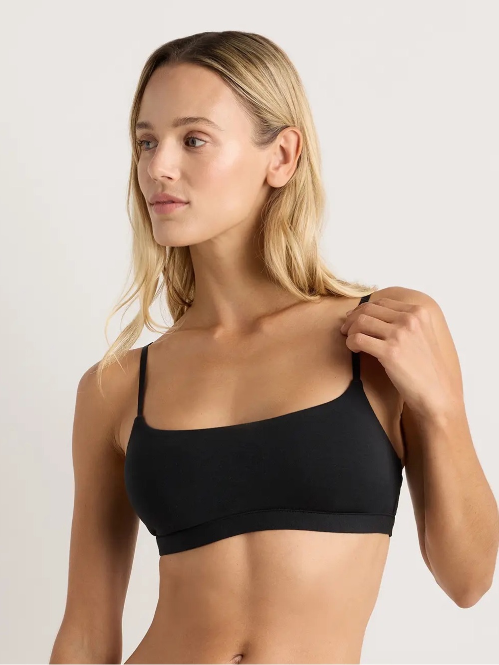 NWOT QUINCE 2 Pack Organic Cotton Scoop Bralettes Medium Black/Ruby 1034